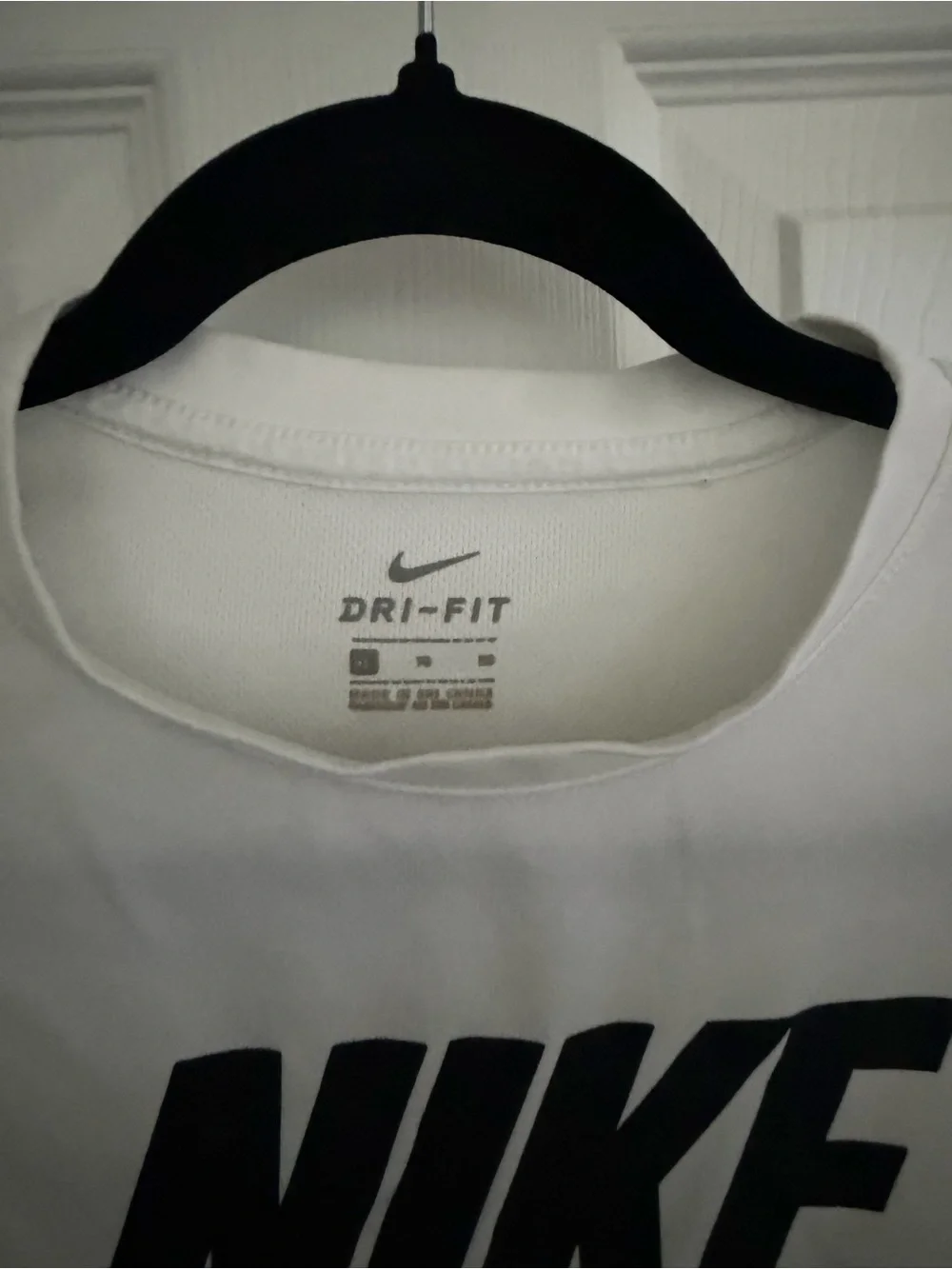 Boy's Nike White Black Dri Fit Tee Shirt Size Extra Large